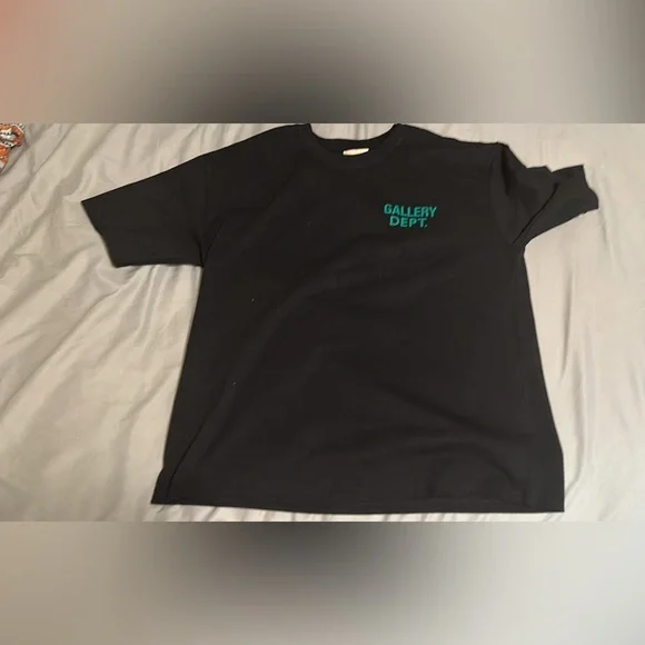 Gallery dept shirt - Picture 2 of 2